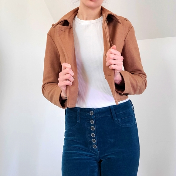 Wool crop jacket - Picture 9 of 16